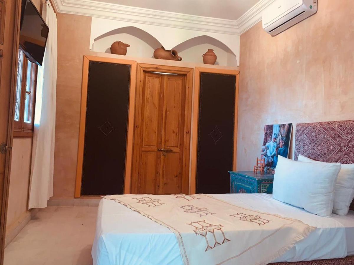 Riad Les Miroirs Marrakesh Exterior foto